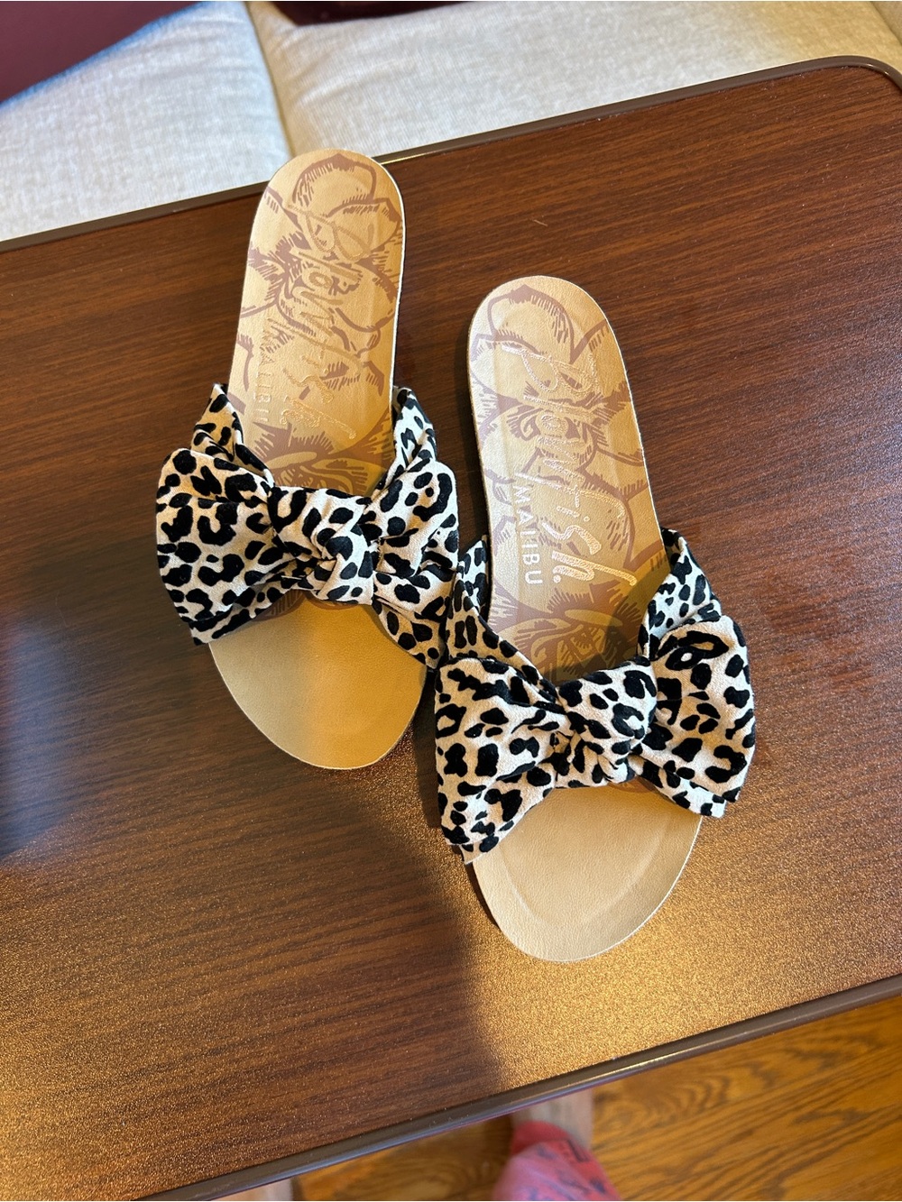 Woman’s Bow Slide Sandals Leopard Print Size 8 NWOT - Blowfish Malibu Ginah-F